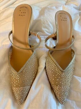 Sz 11 A New Day Rhinestone Mesh Mule Heels Champagne Gold Crystal Pointed Pumps